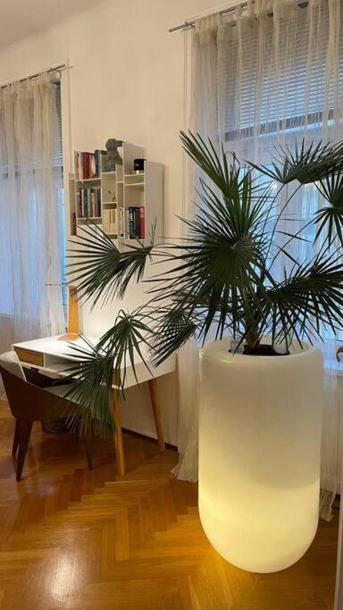 Charmante Innenstadtwohnung Vienna Luaran gambar