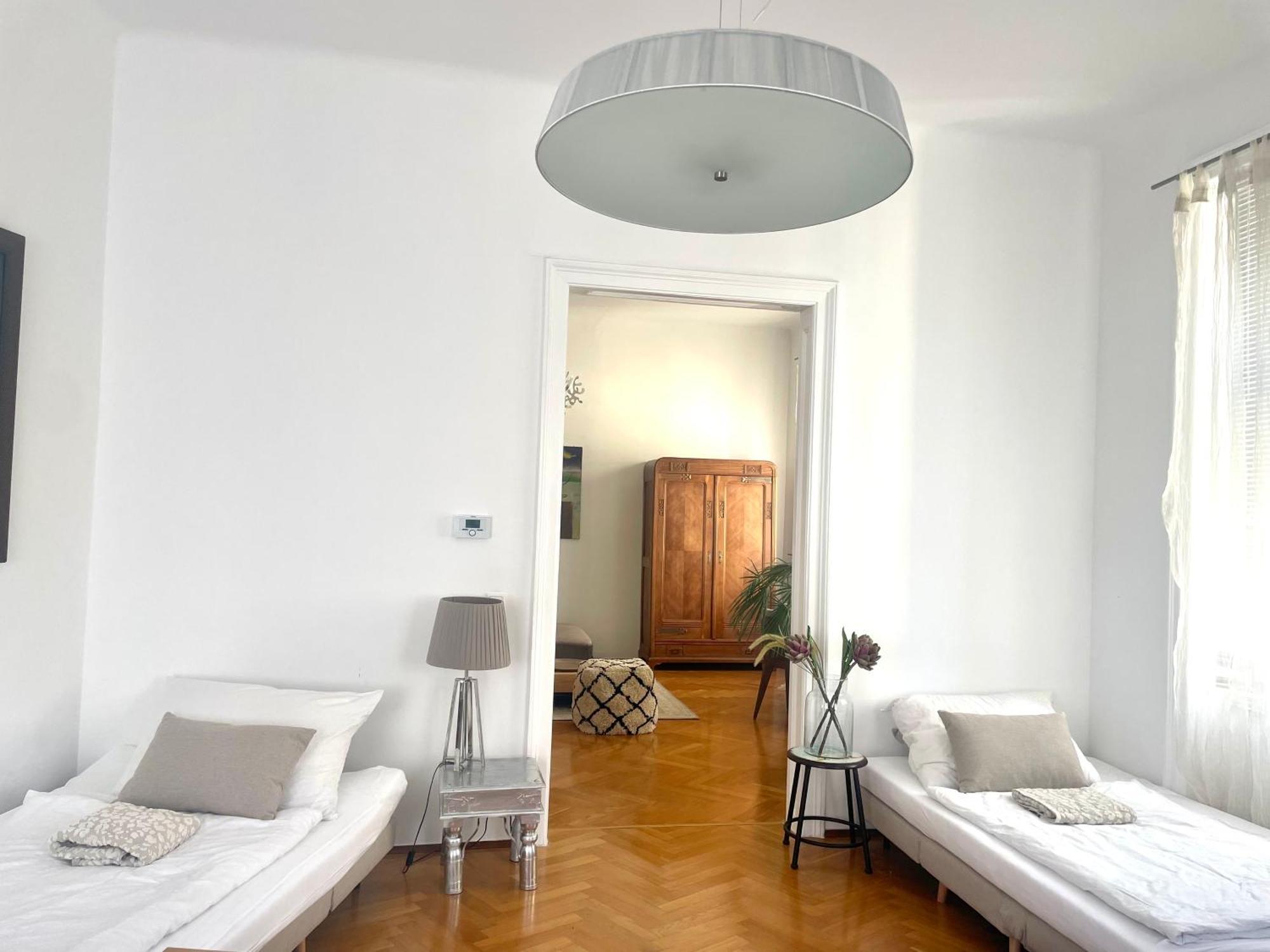 Charmante Innenstadtwohnung Vienna Luaran gambar